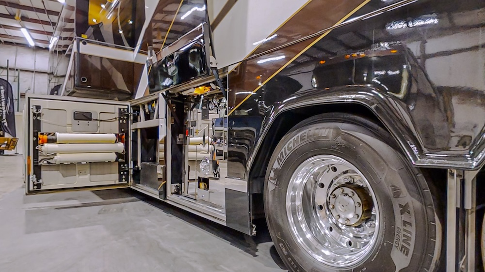 2005 Prevost  Millennium H3-45 For Sale