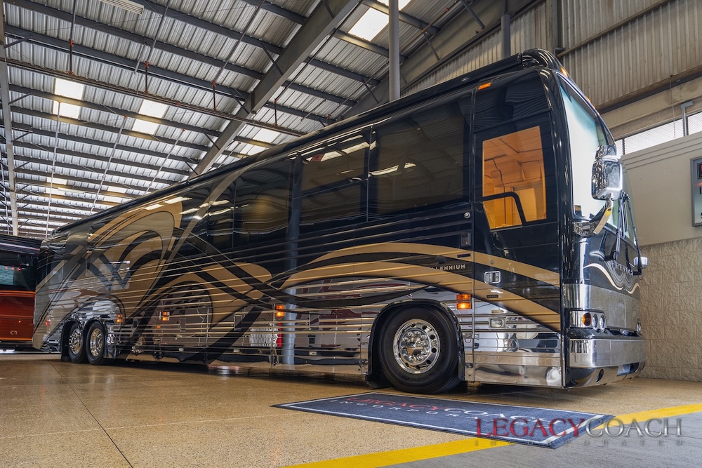 2005 Prevost Millennium XLII For Sale