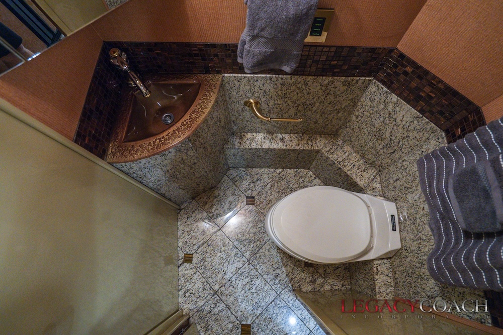 2005 Prevost Millennium XLII For Sale