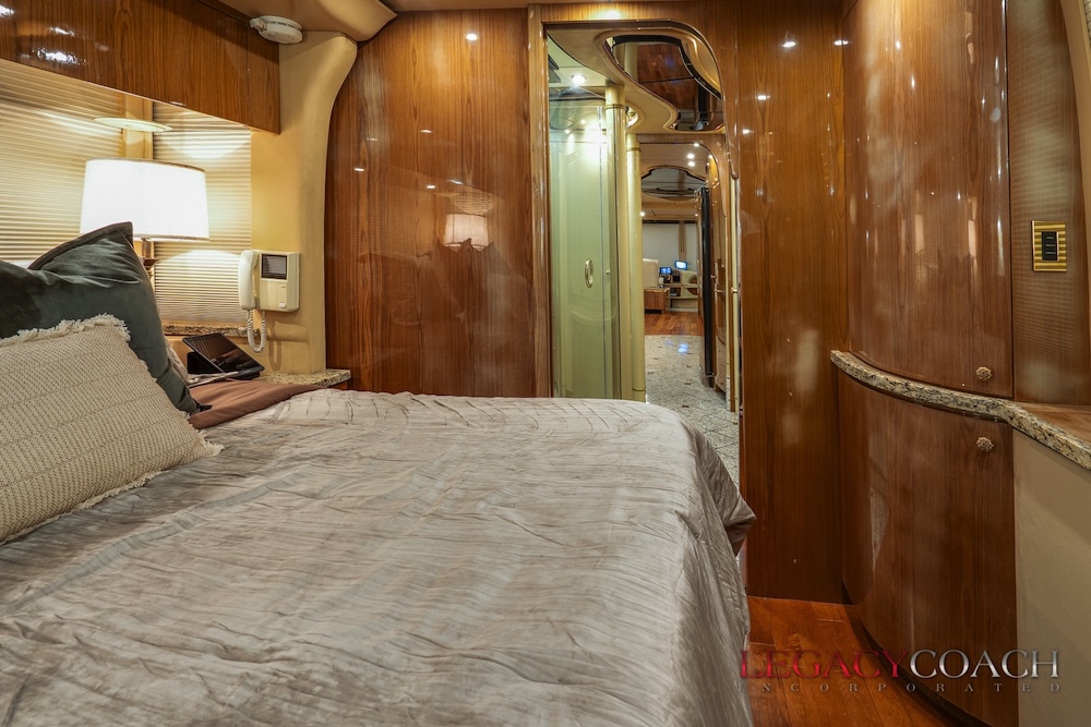 2005 Prevost Millennium XLII For Sale