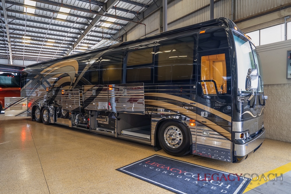 2005 Prevost Millennium XLII For Sale