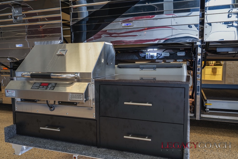 2005 Prevost Millennium XLII For Sale