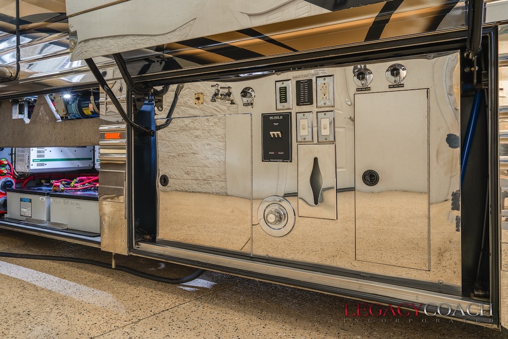 2005 Prevost Millennium XLII For Sale