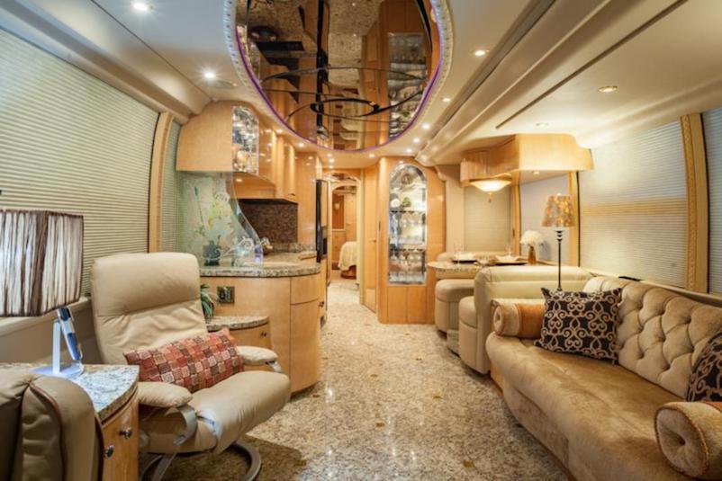 2005 Prevost Liberty XLII For Sale