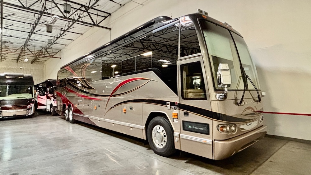 2005 Prevost Parliament H3-45 For Sale