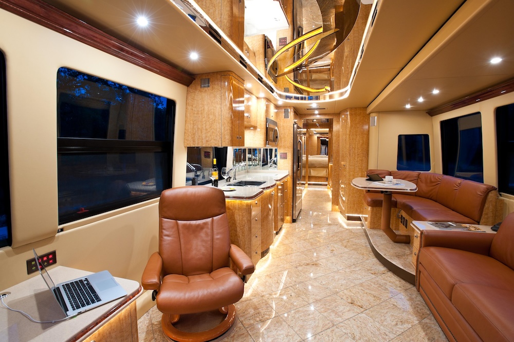 2005 Prevost Parliament XLII For Sale