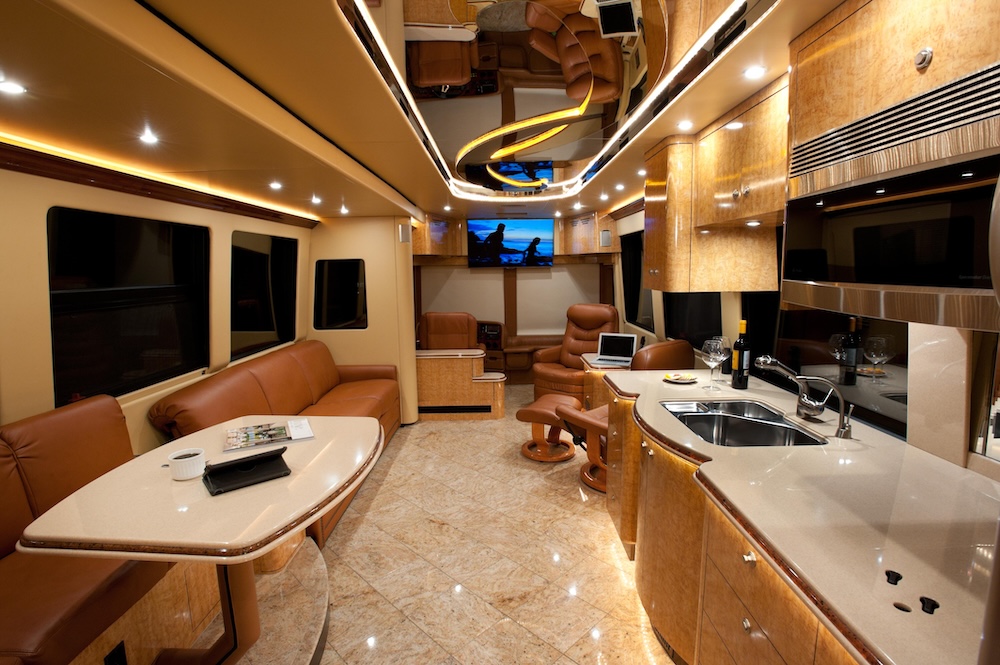 2005 Prevost Parliament XLII For Sale