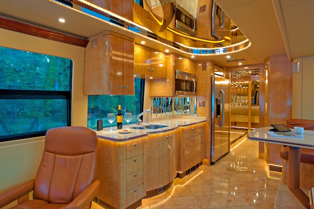 2005 Prevost Parliament XLII For Sale
