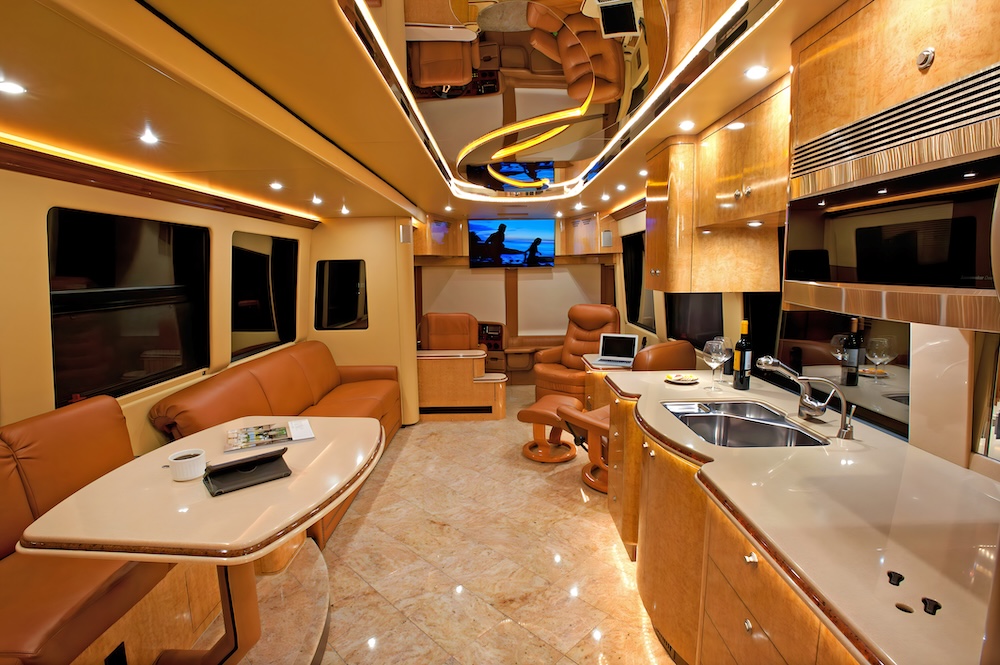 2005 Prevost Parliament XLII For Sale