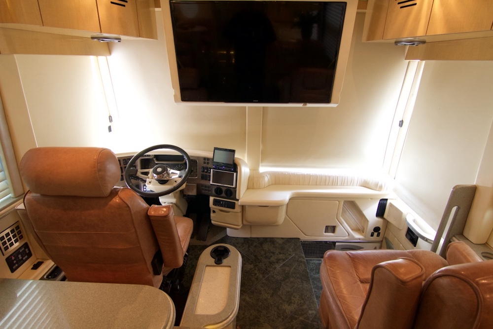 2005 Prevost Parliament XLII For Sale