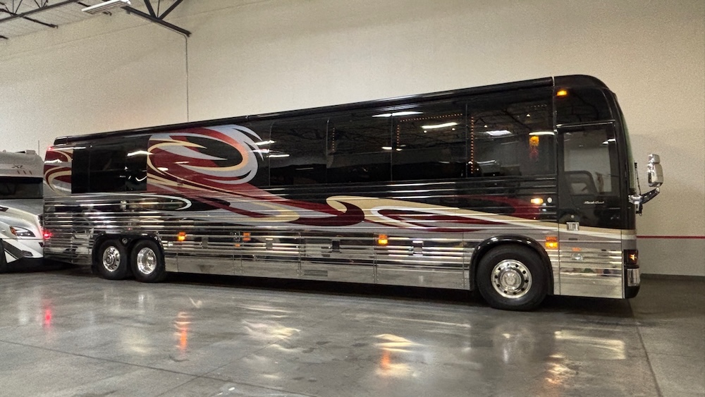 2005 Prevost Royale XLII For Sale