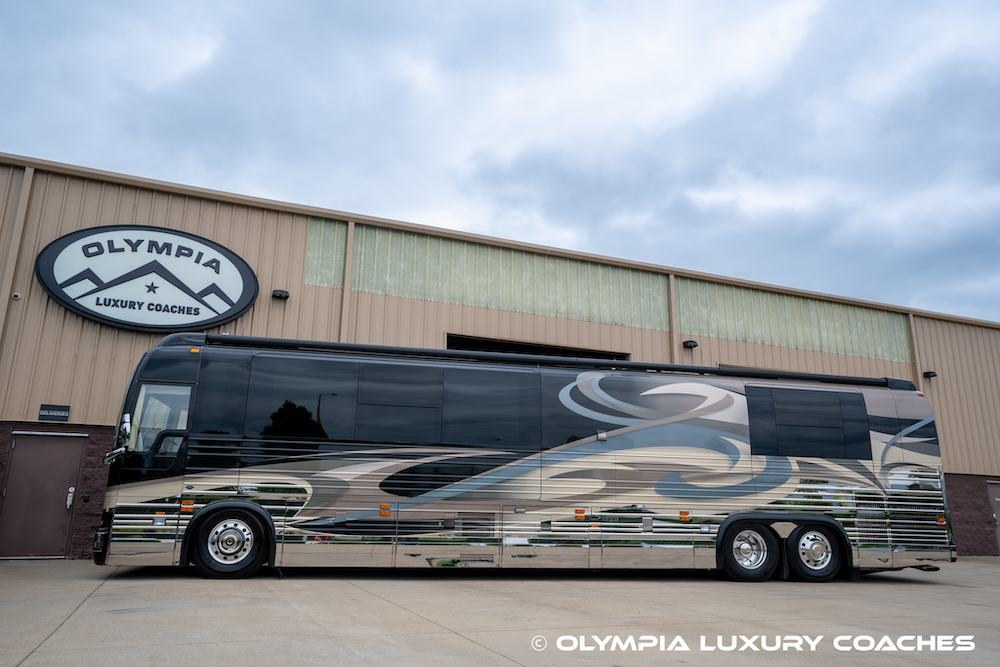 2005 Prevost Royale XLII For Sale