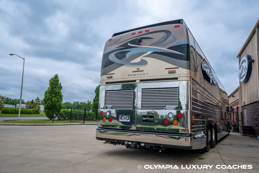 2005 Prevost Royale XLII For Sale