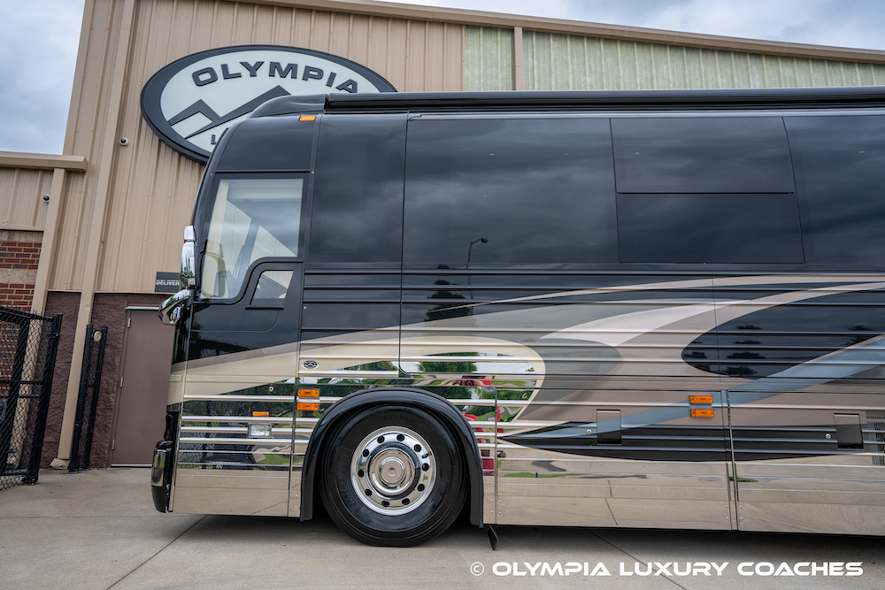 2005 Prevost Royale XLII For Sale