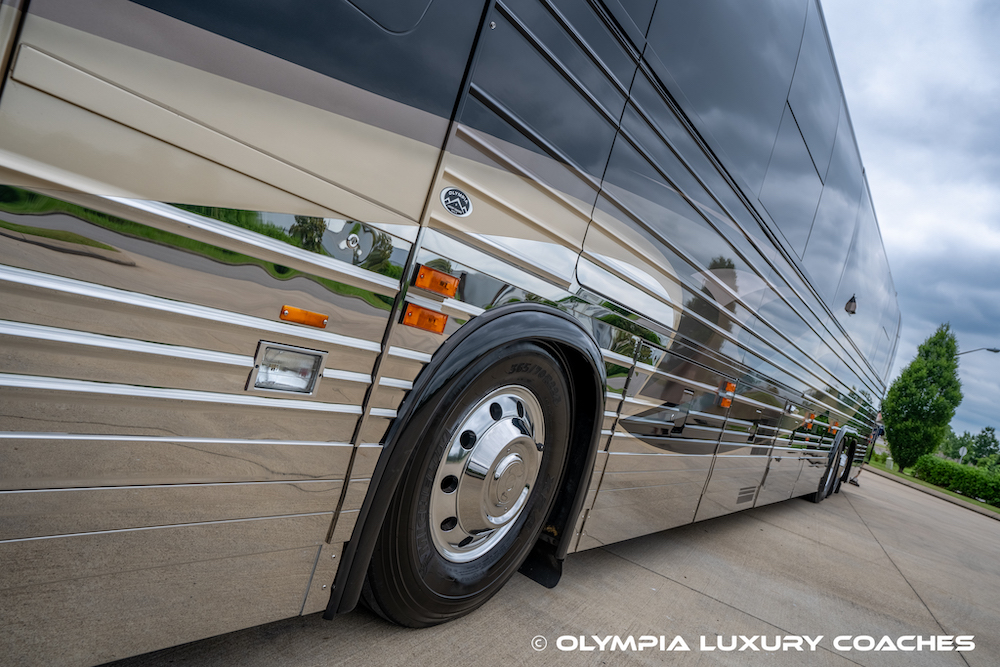 2005 Prevost Royale XLII For Sale