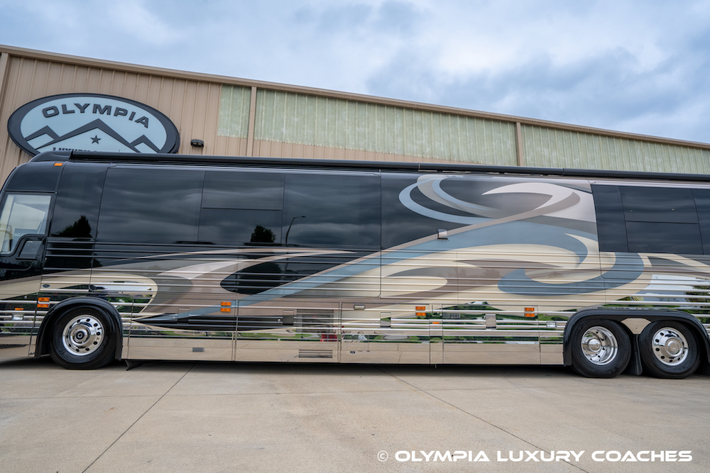 2005 Prevost Royale XLII For Sale