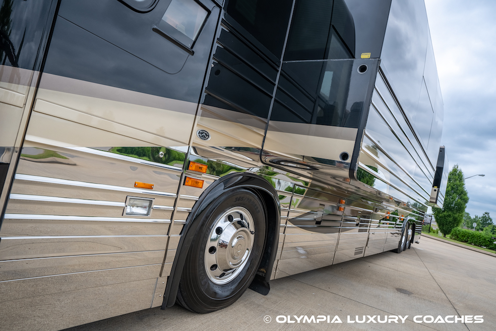 2005 Prevost Royale XLII For Sale