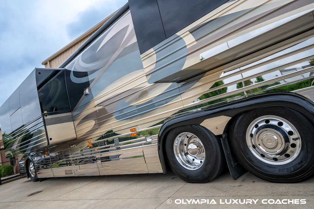 2005 Prevost Royale XLII For Sale