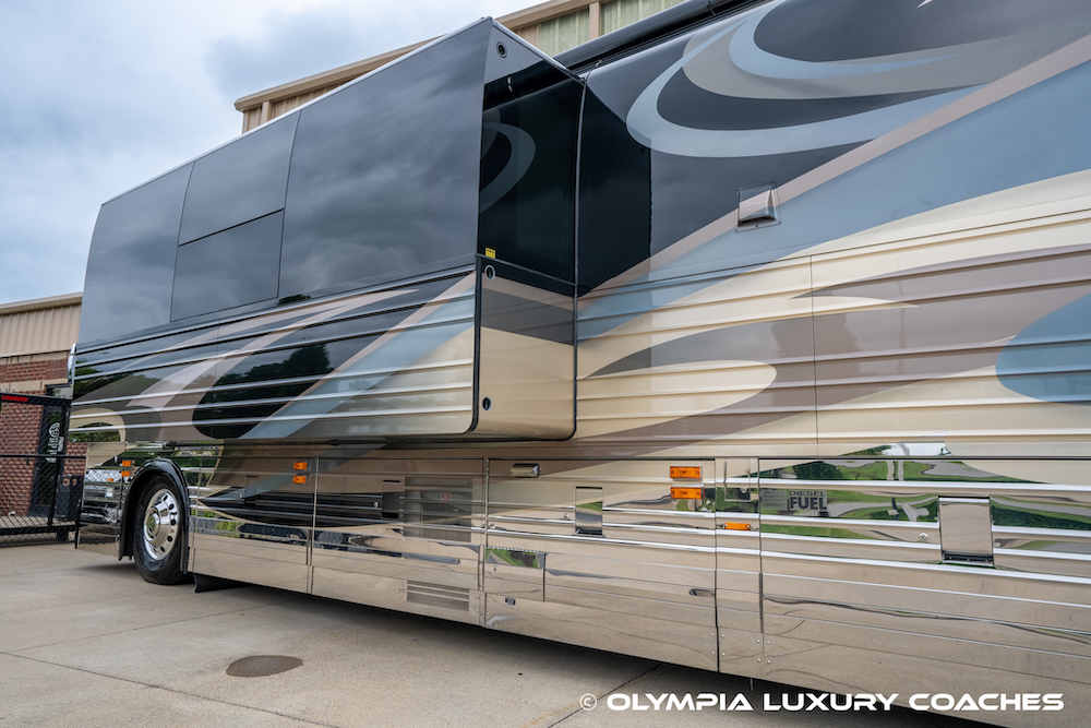 2005 Prevost Royale XLII For Sale