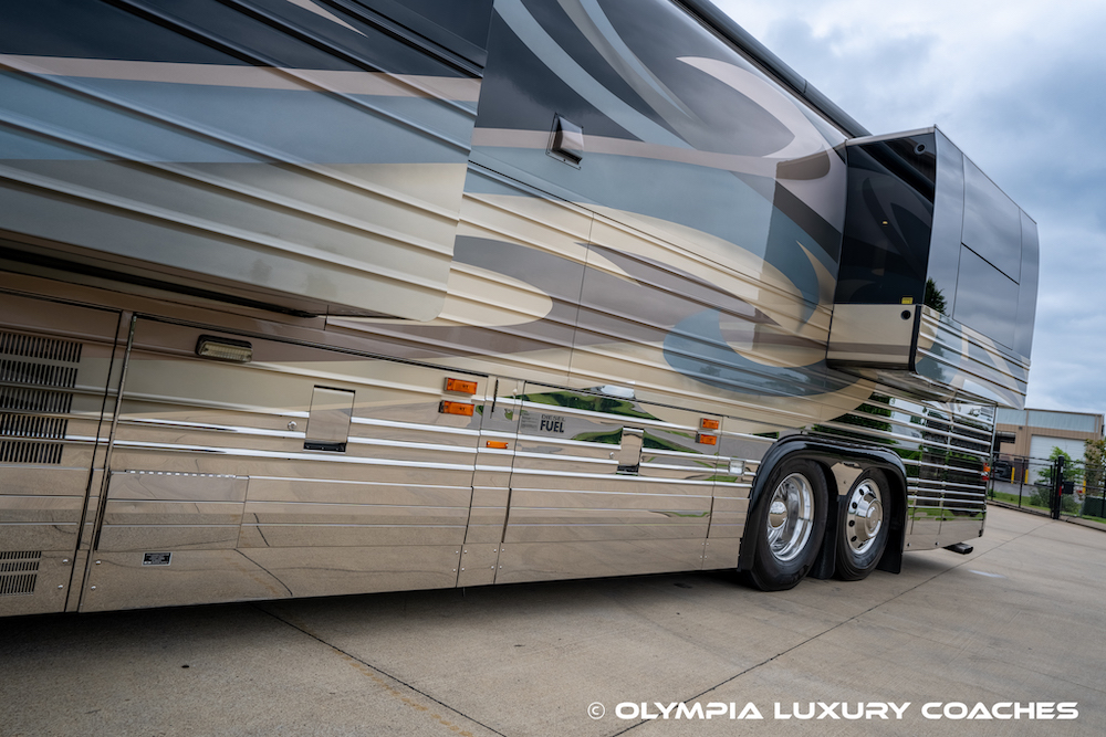 2005 Prevost Royale XLII For Sale