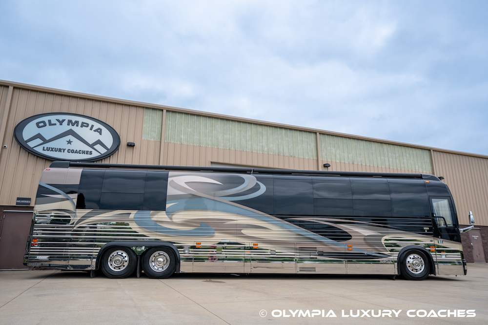 2005 Prevost Royale XLII For Sale