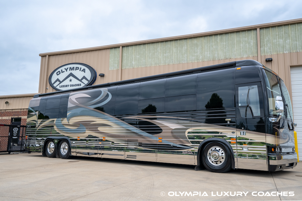 2005 Prevost Royale XLII For Sale