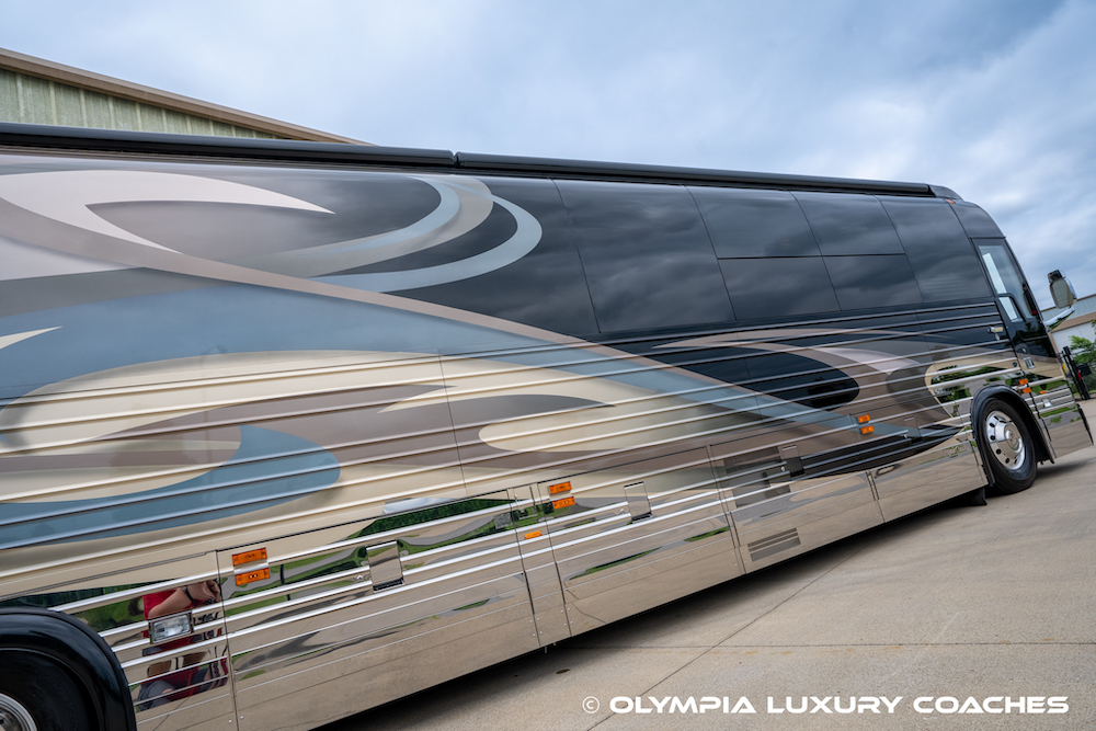 2005 Prevost Royale XLII For Sale