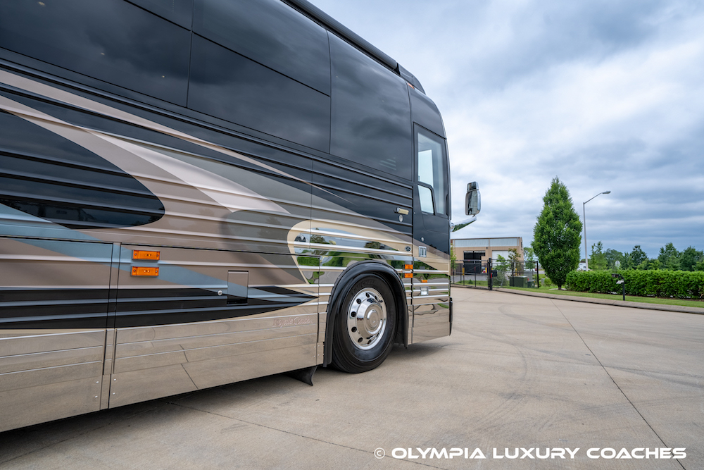 2005 Prevost Royale XLII For Sale