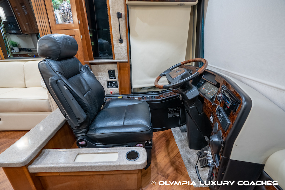 2005 Prevost Royale XLII For Sale