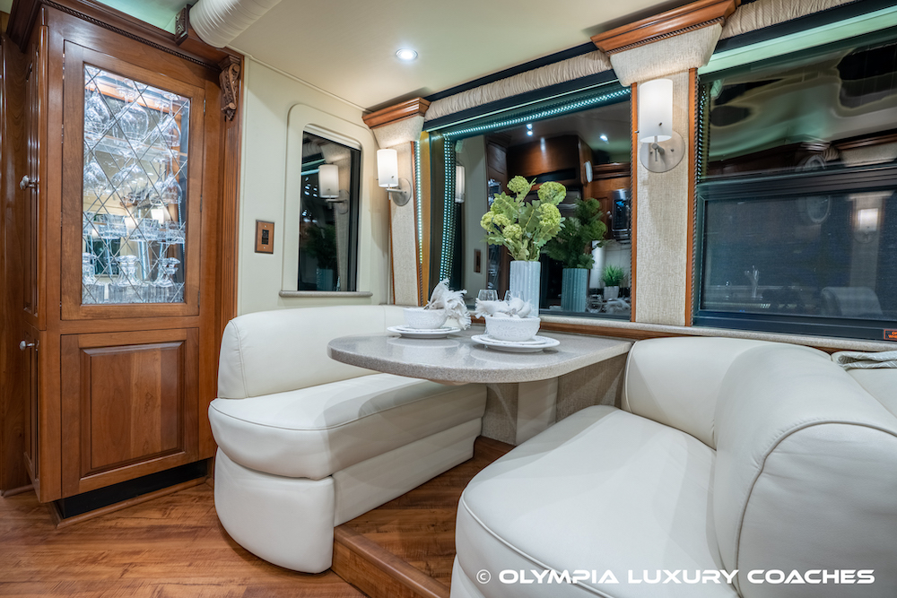 2005 Prevost Royale XLII For Sale