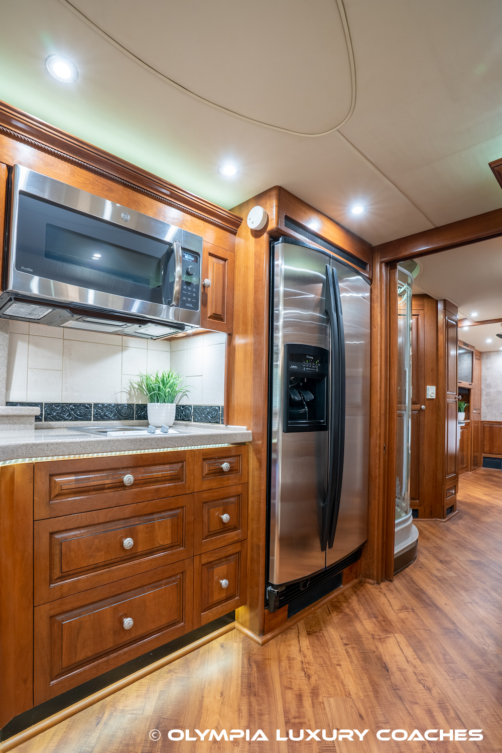 2005 Prevost Royale XLII For Sale