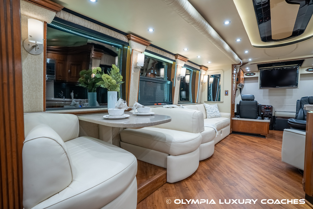 2005 Prevost Royale XLII For Sale