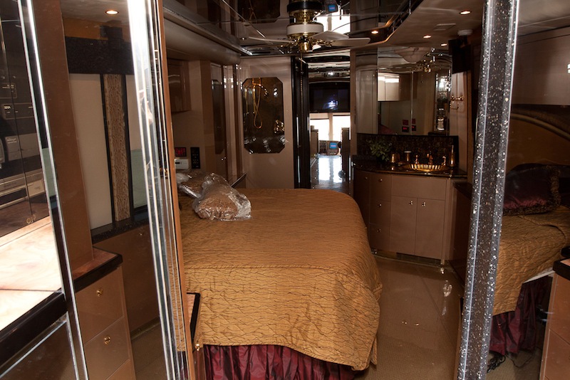 2005 Prevost Vantare H3-45 For Sale