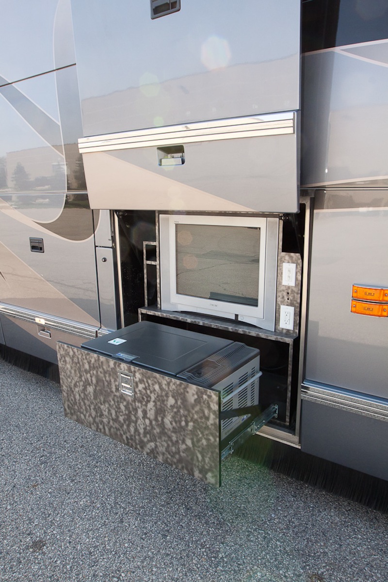 2005 Prevost Vantare H3-45 For Sale