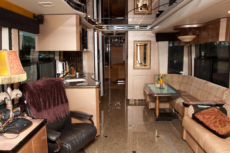 2005 Prevost Vantare H3-45 For Sale