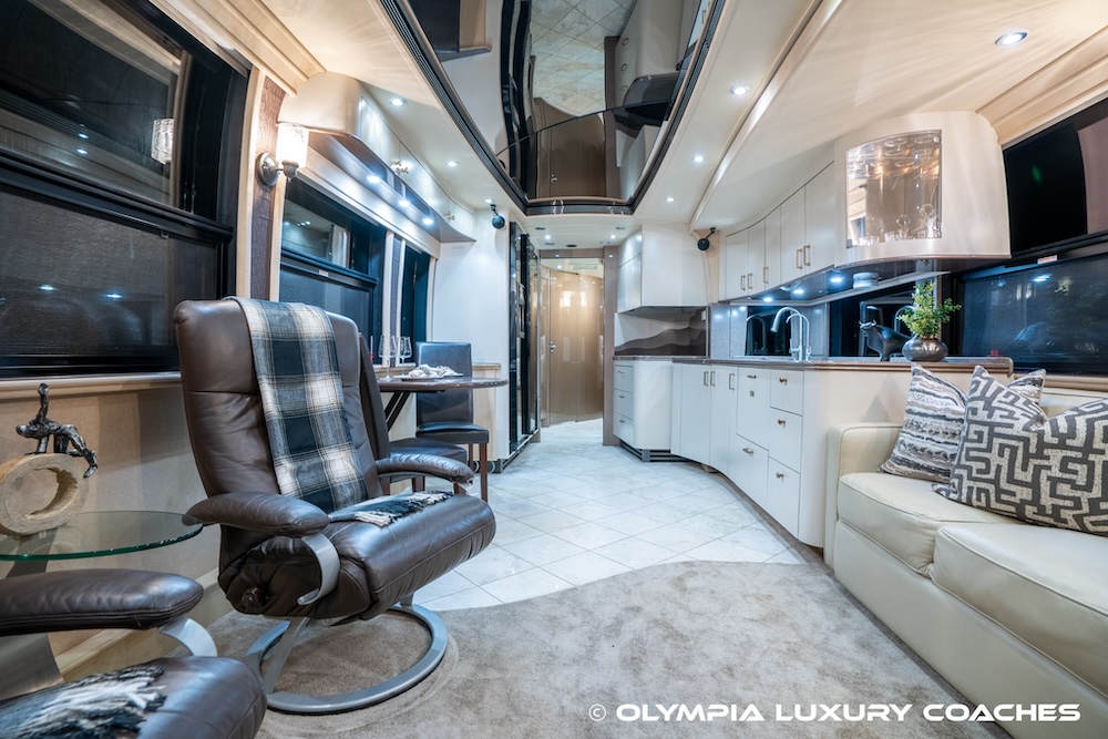 2006 Prevost Legendary For Sale