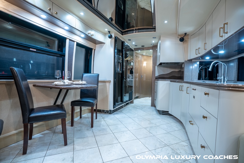 2006 Prevost Legendary For Sale