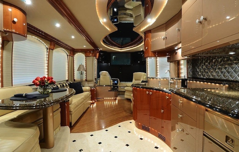 2006 Prevost Liberty Elegant Lady XLII