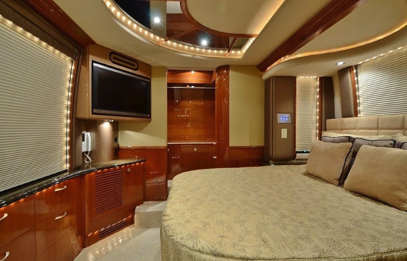 2006 Prevost Liberty Elegant Lady XLII