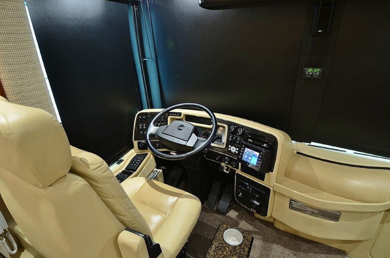 2006 Prevost Liberty Elegant Lady XLII