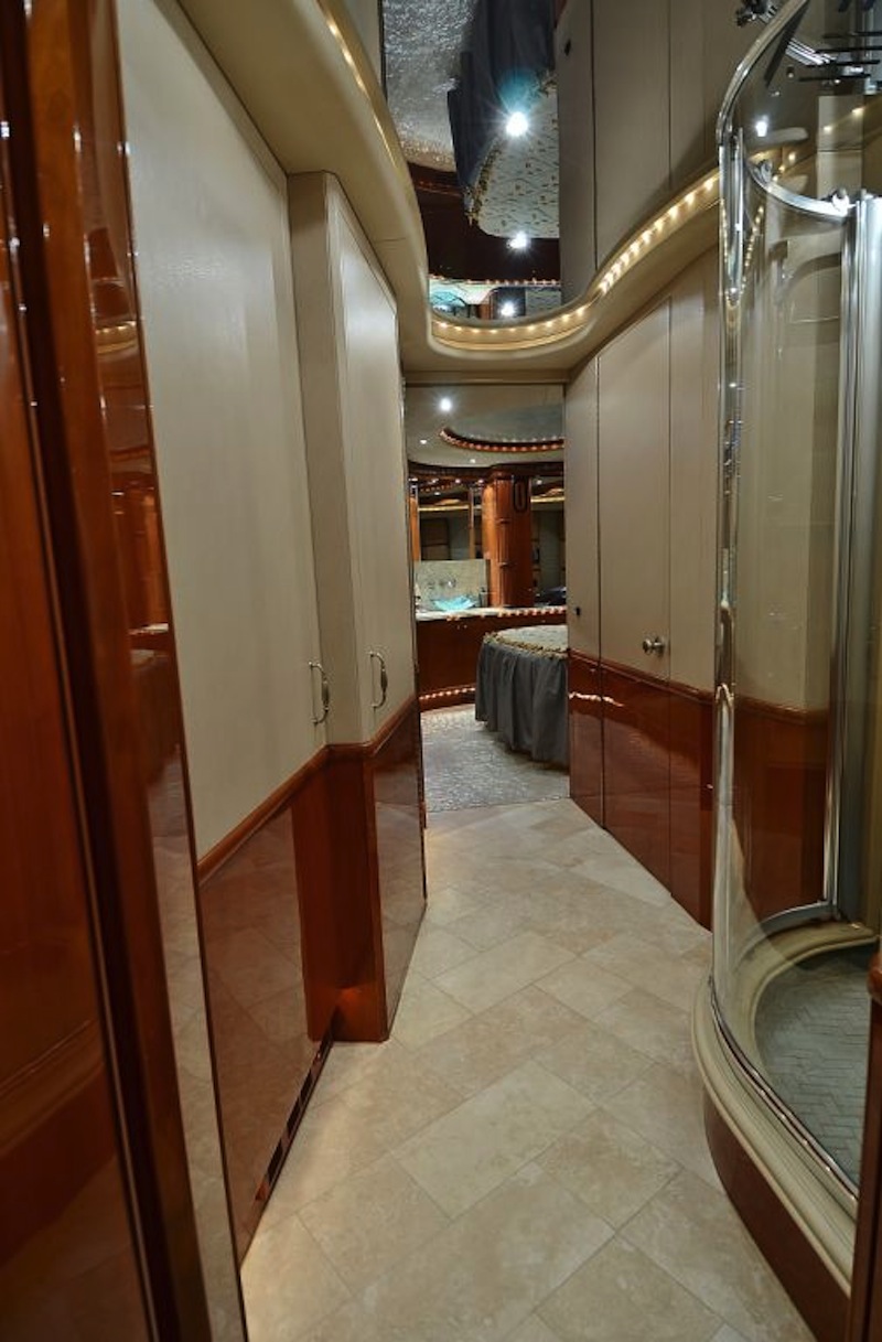 2006 Prevost Liberty H3-45