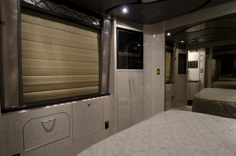 2006 Prevost Marathon XLII For Sale