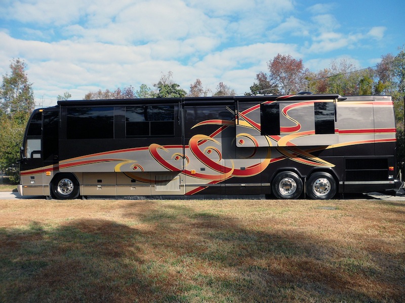 2006 Prevost Featherlite Vantare H3-45 For Sale