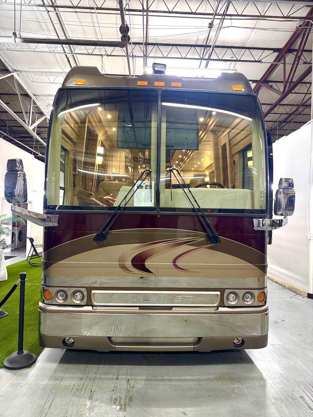 2005 Prevost Country Coach XLIIFor Sale