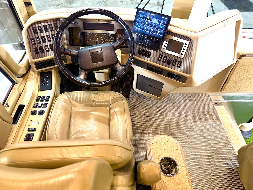 2005 Prevost Country Coach XLIIFor Sale