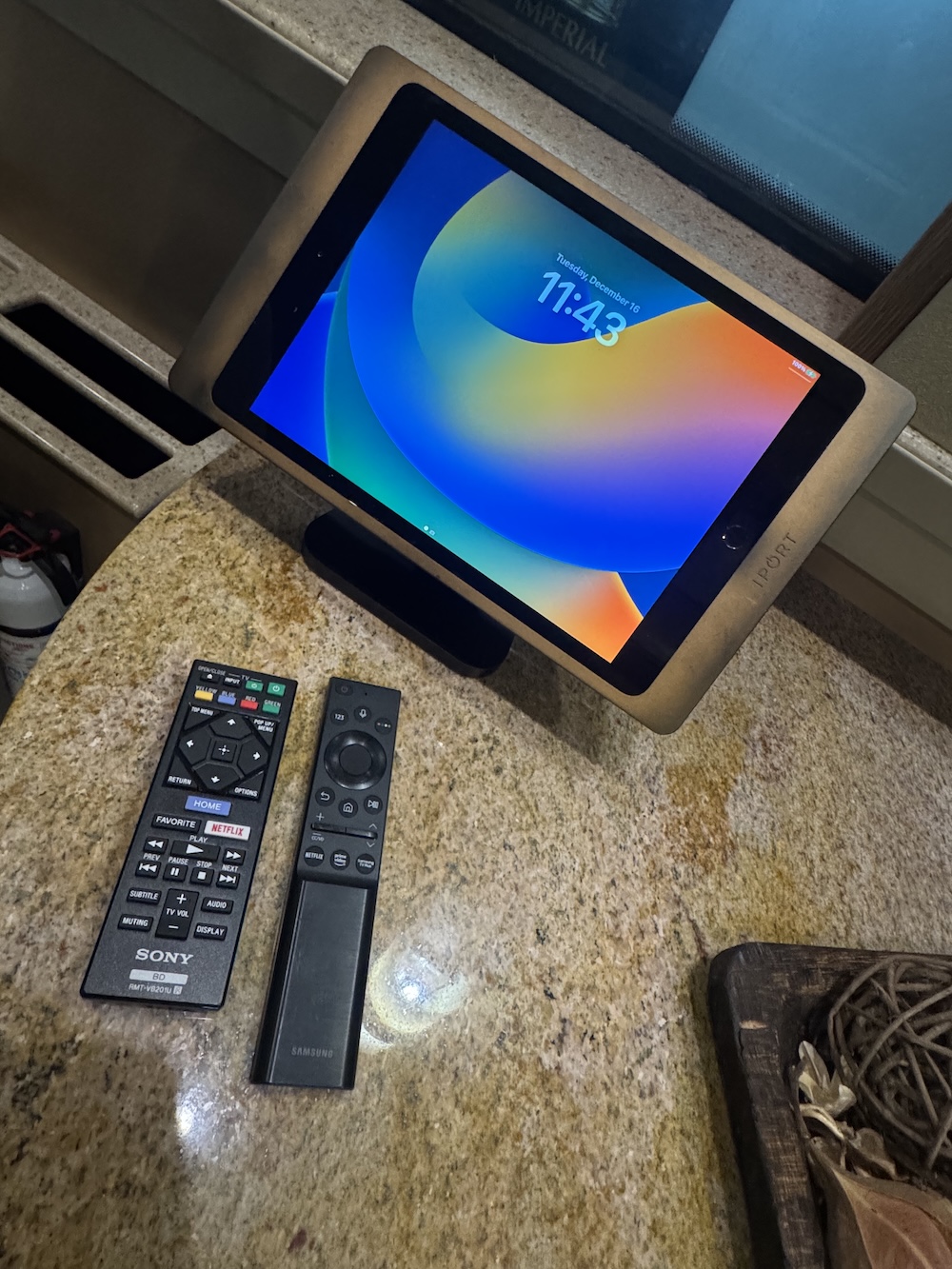 2005 Prevost Country Coach XLIIFor Sale