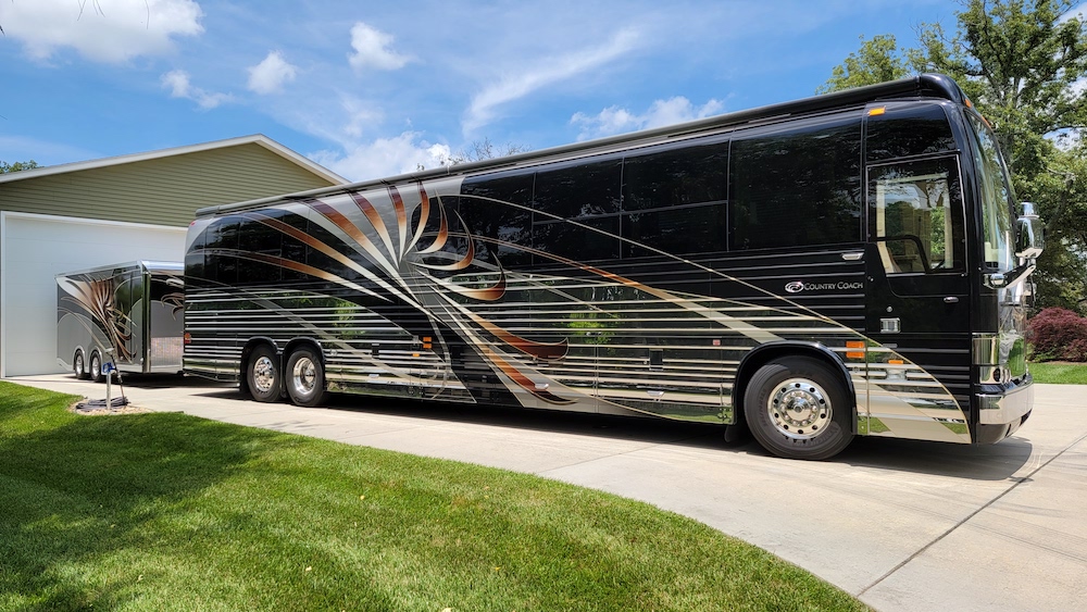 2006 Prevost Country Coach XLII For Sale