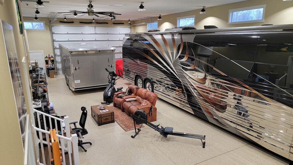 2006 Prevost Country Coach XLII For Sale