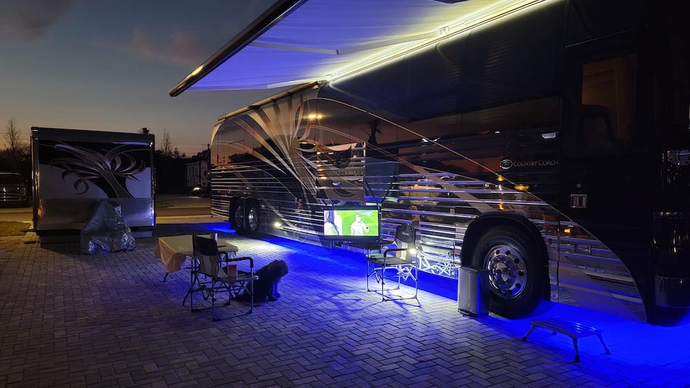 2006 Prevost Country Coach XLII For Sale