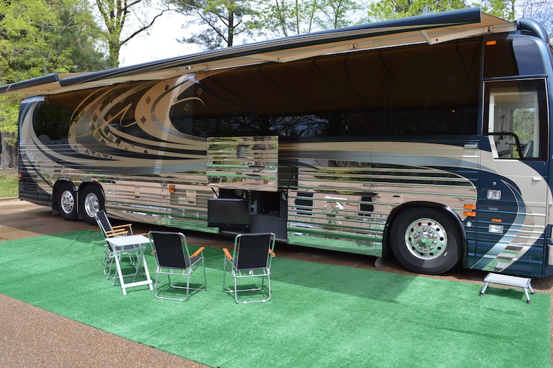 2006 Prevost Country Coach XLII For Sale
